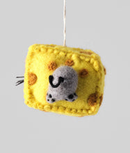 'Mouse Hanging' Felt Ornament