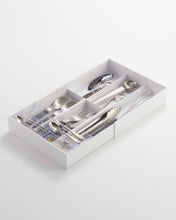 Expandable Cutlery Organizer
