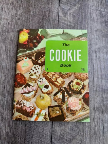 The Cookie Book by the Culinary Arts Institute
